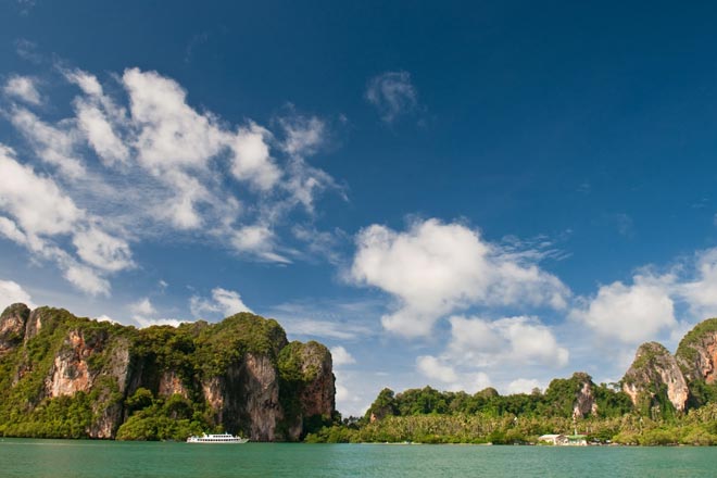 Krabi Tours by Luxury Cruise + Speed Boat