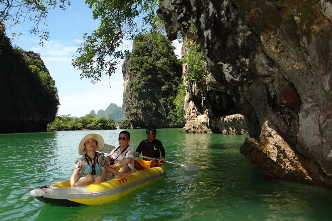 Phang Nga Sea Canoe by Big Boat